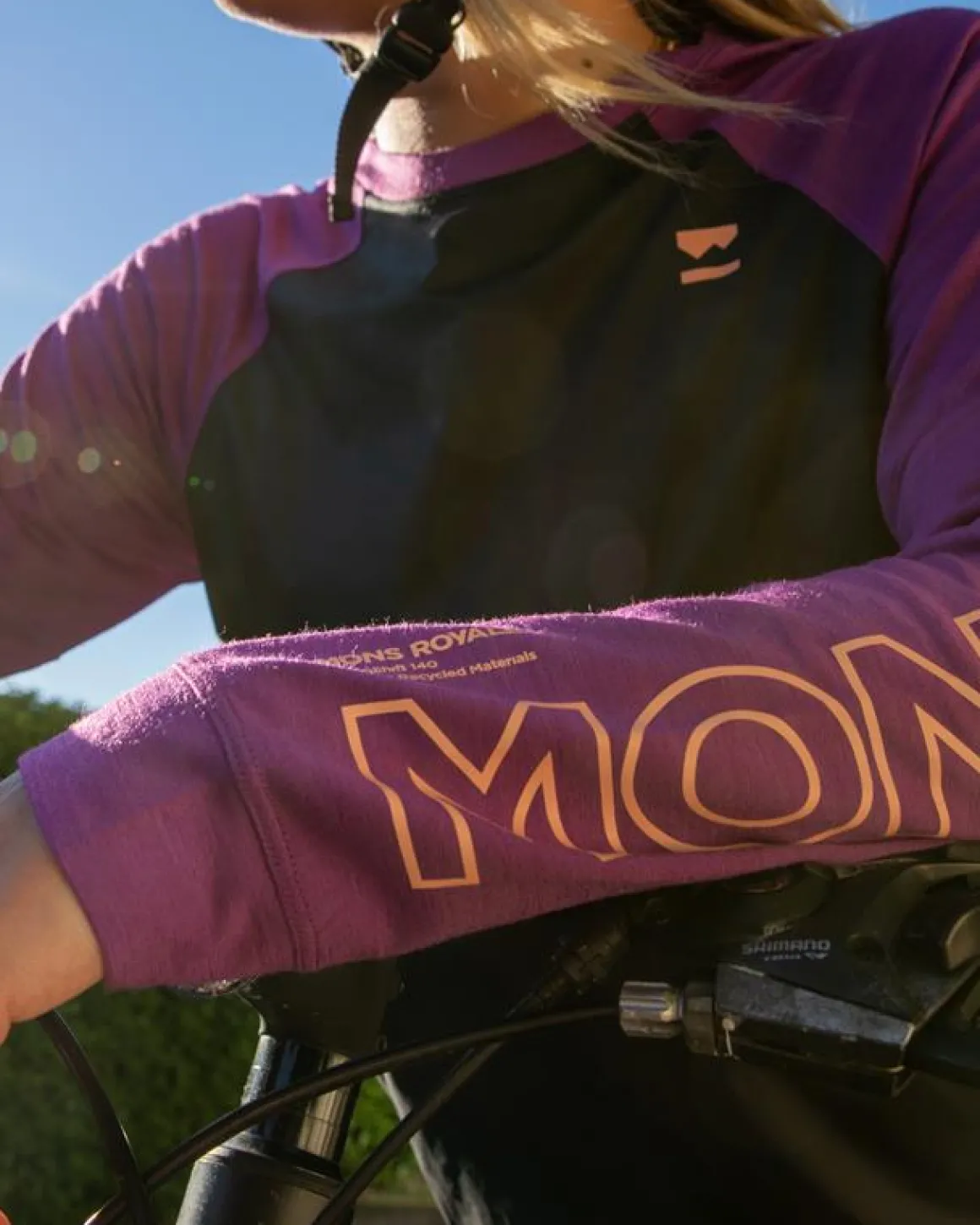 Tarn Merino Bike Wind Jersey - Black / Ultraviolet